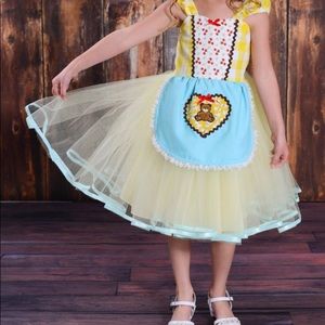 Goldilocks 6X costume girls with cape!